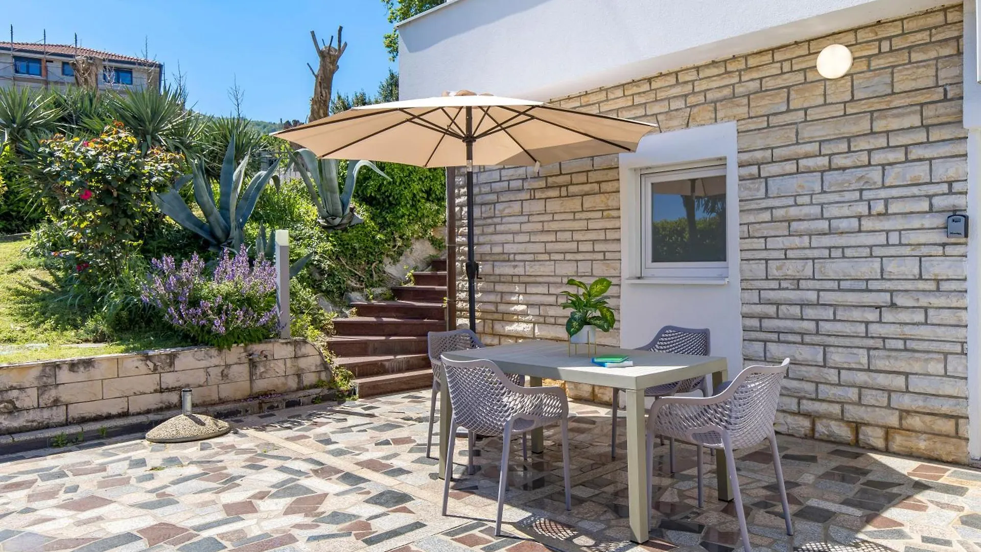 Villa Garden Apartment With Pool Opatija